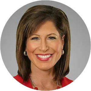 Holly Thompson - Journalist