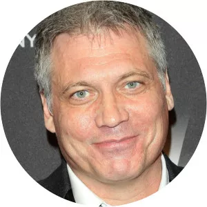 Holt McCallany