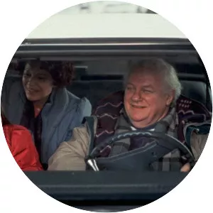 Home for the Holidays - 1995 ‧ Drama/Comedy-drama ‧ 1h 44m