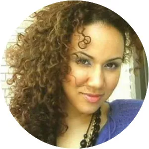 Honey Larochelle - Singer