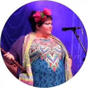 Honeyfeet - Musical group