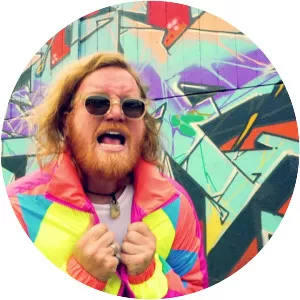 Hoody Time - Musical artist