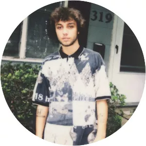 hooligan chase - Musical artist