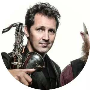 Hopetoun Brown - Musical group