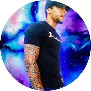 hopiho tony legend - Musical artist
