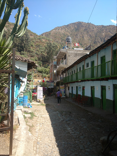 hospedaje ZAMARI - Indoor lodging in Chalhuanca, Peru