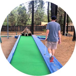 Hot Shot Miniature Golf