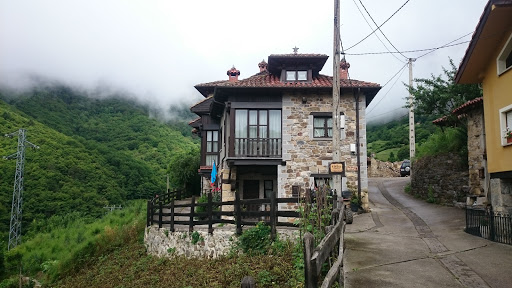 HOTEL - PENSION LOTERU