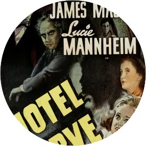 Hotel Reserve - 1944 ‧ Thriller/Action ‧ 1h 30m