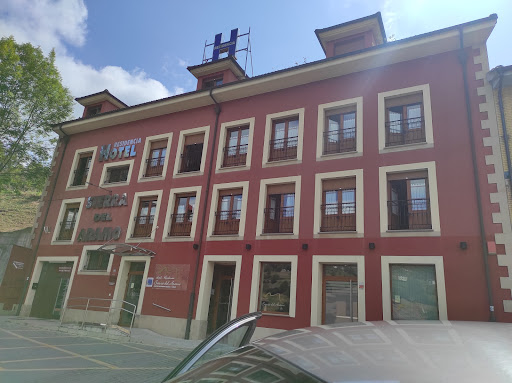 Hotel Residencia Sierra del Aramo - Nursing home in Spain