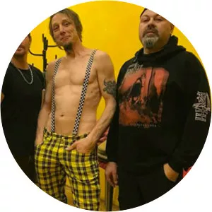 Hoten Toten - Singer