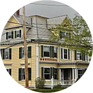 House at 511 Watertown Street