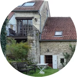 House Hunters International Renovation - TV program