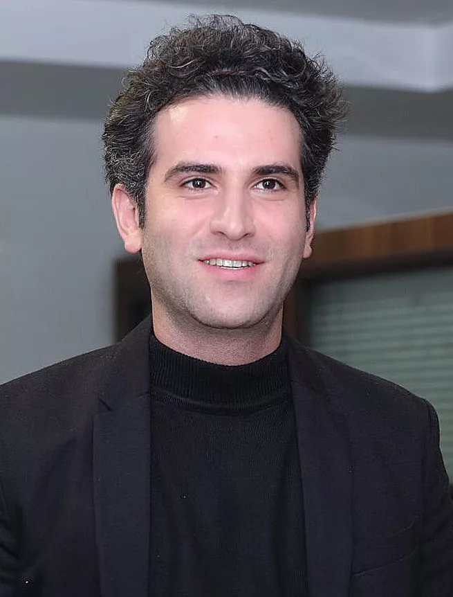 Houtan Shakiba