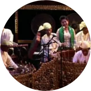 Hsaing waing - Musical ensemble