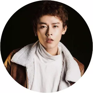 Huỳnh Phan Trọng Quỳnh - Singer