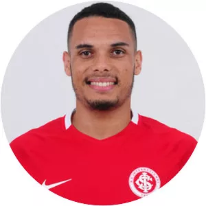 Hueglo dos Santos Neris