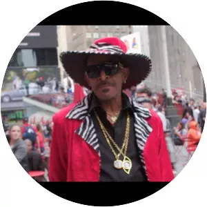 Huggy Bear Brown - Fictional character