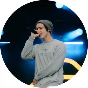 Hugo Helmig - Renée Simonsen's son