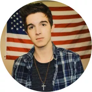 Hunter Avallone - YouTuber