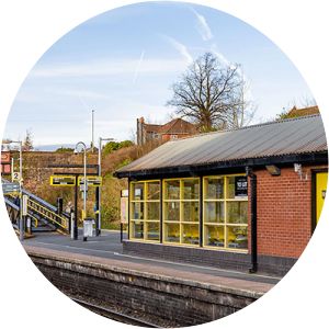 Hunts Cross railway station