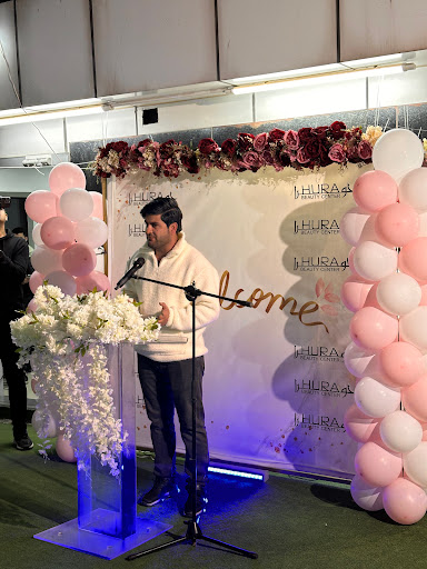 Hura Beauty photograph