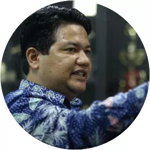 Husni Kamil Manik