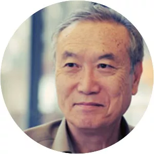 Hwang Tong-gyu - Poet