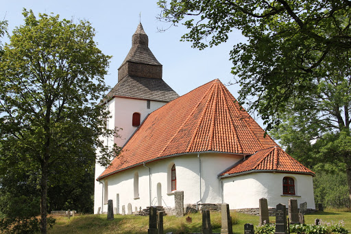 Hyssna gamla kyrka - Bus stop in Sweden