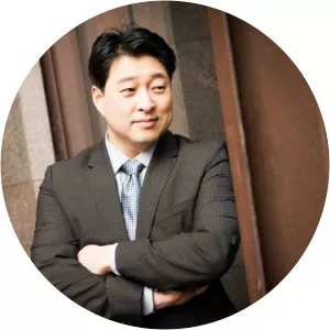 Hyung Gu Lynn - Author
