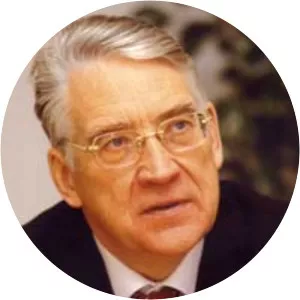 I︠U︡riĭ Vladimirovich Petrov - Politician