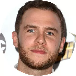Iain De Caestecker