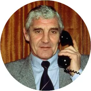 Ian Greaves - English football player