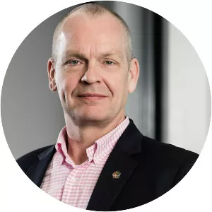 Ian Wooton - Economist