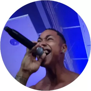 Icons by Gio - Musical artist