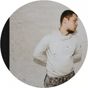 Idus Abra - Musical artist