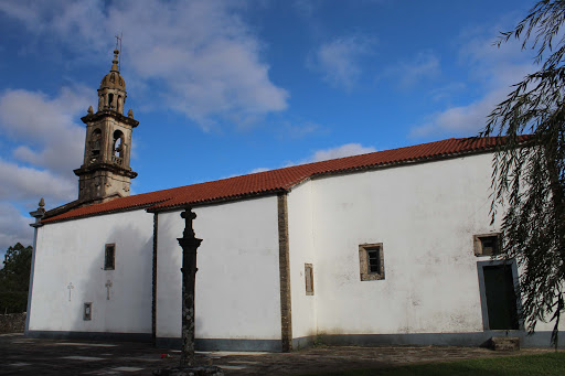 Iglesia de San Cosme de Oins