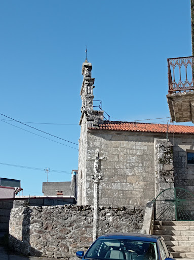 Iglesia de San Miguel de Lores