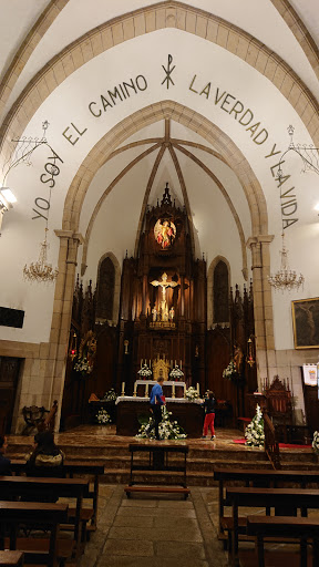 Igrexa de San Miguel de Ponteareas - Catholic church in Ponteareas, Spain