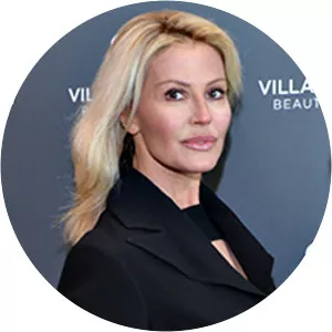 Ilaria De Grenet - Samantha De Grenet's sister