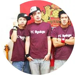 In-Hi - Musical group