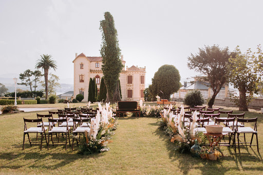 In my teepee - Wedding Planner