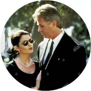 In the Heat of Passion II: Unfaithful - 1994 ‧ Thriller/Drama ‧ 1h 28m