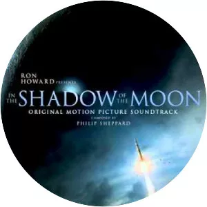 In the Shadow of the Moon - 2007 ‧ Indie film/History ‧ 1h 49m
