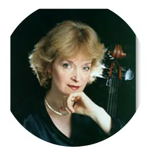 Ina-Esther Joost Ben-Sasson - Musical artist