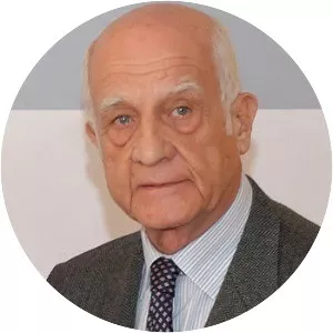 İnan Kıraç