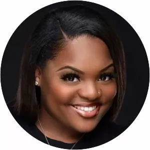 Inayah Lamis - Musical artist