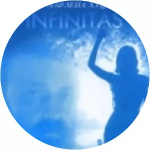 Infinitas - 1992 ‧ Drama ‧ 3h 40m