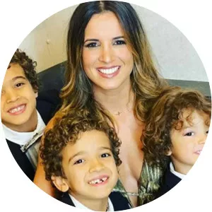 Inger Devera - Nacho's ex-wife