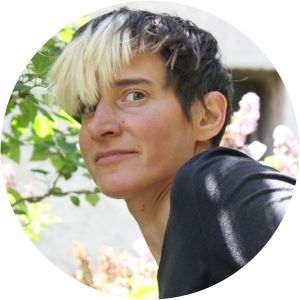 Ingrid Hölzl - Author